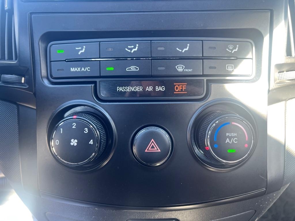 Hyundai Elantra Touring 4dr Wgn Auto GLS 2010