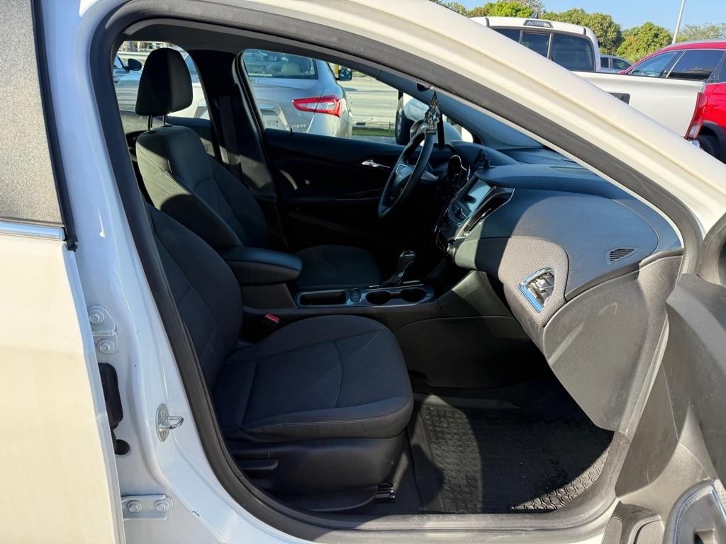 Chevrolet Cruze 4dr Sdn LT 2019