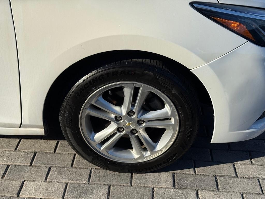 Chevrolet Cruze 4dr Sdn LT 2019