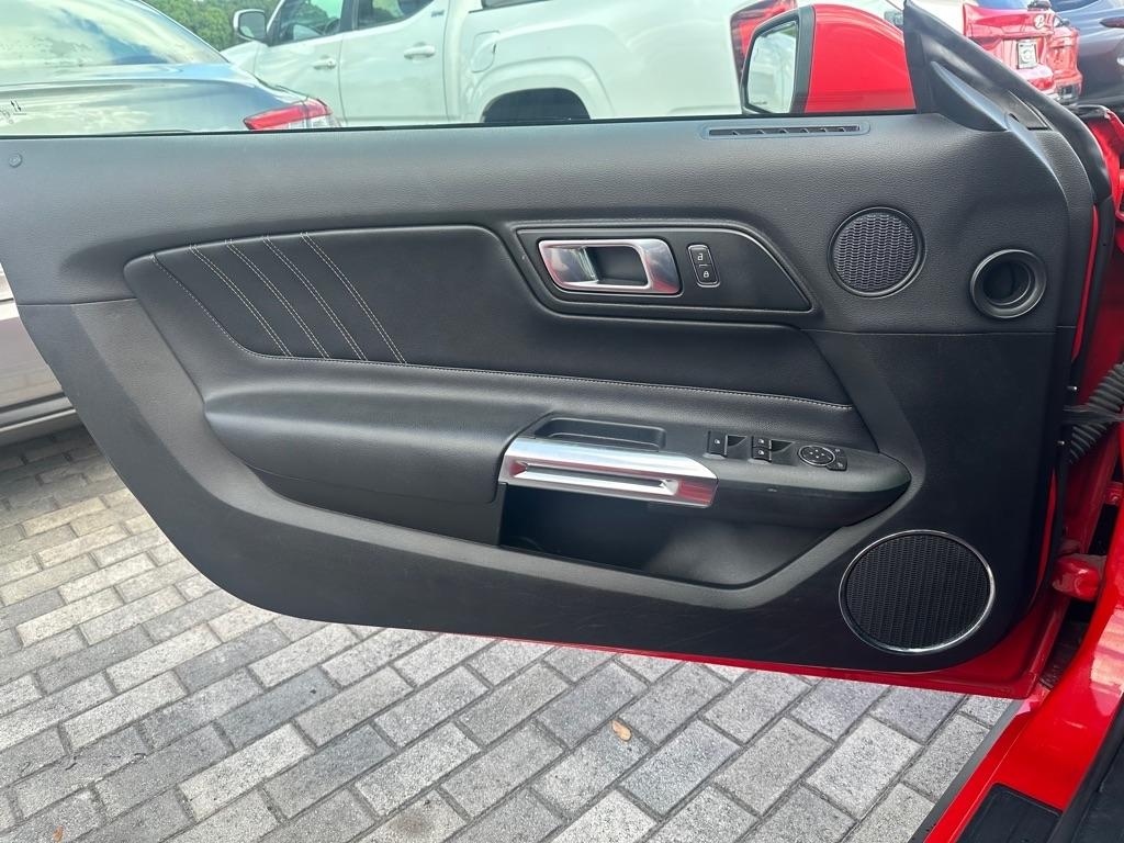 Ford Mustang EcoBoost Convertible 2022