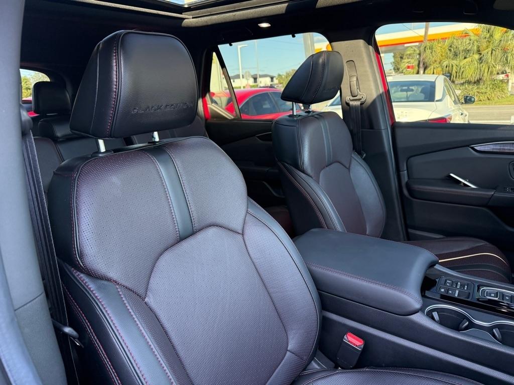 Honda Pilot Black Edition AWD 2025