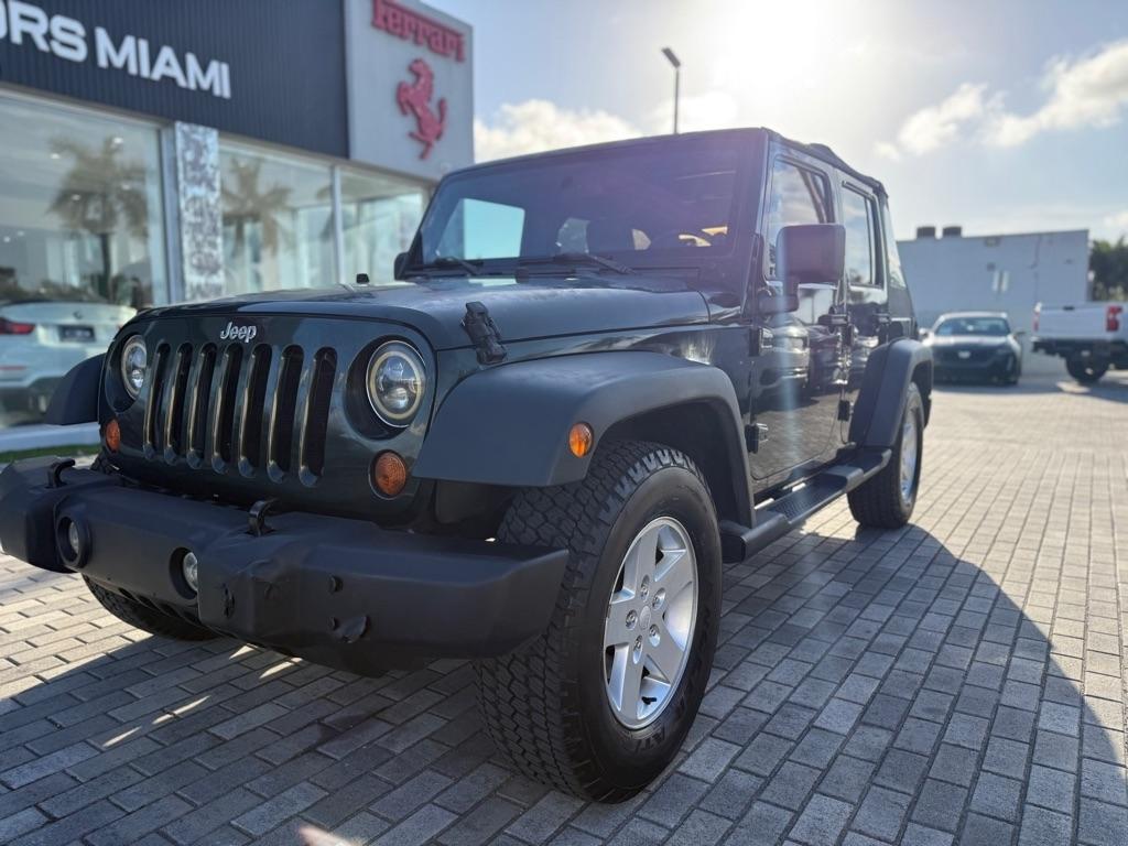 Jeep Wrangler Unlimited RWD 4dr Sport 2010