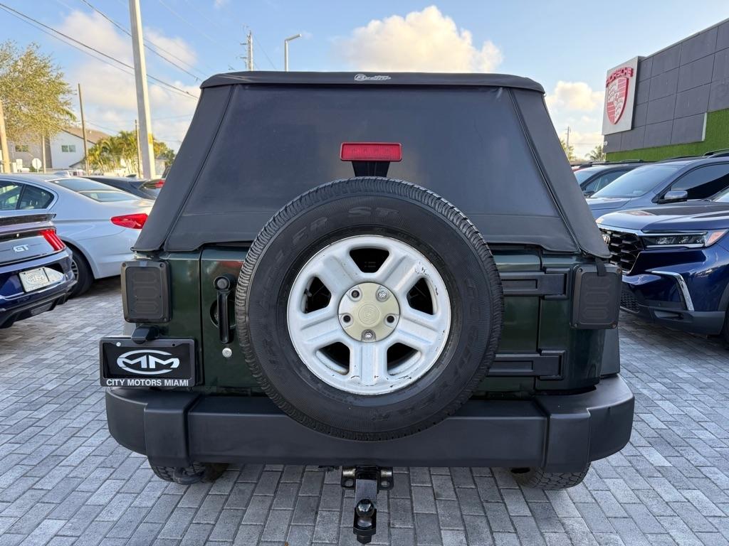 Jeep Wrangler Unlimited RWD 4dr Sport 2010