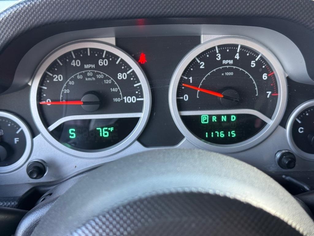 Jeep Wrangler Unlimited RWD 4dr Sport 2010