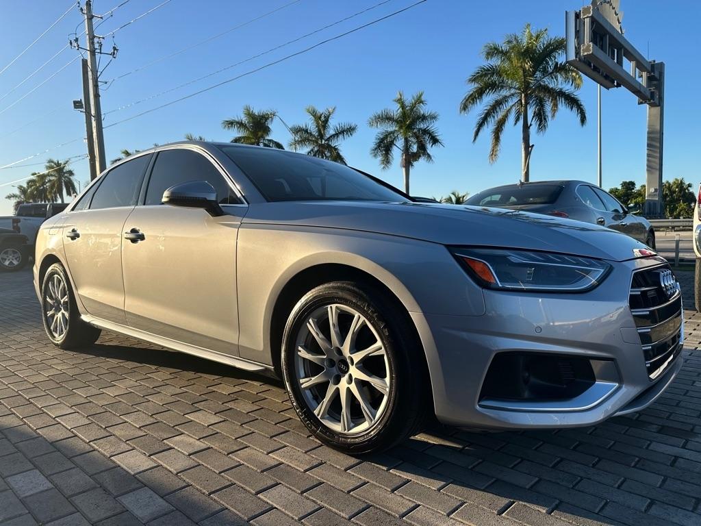 2023 Audi A4 Sedan Premium 40 TFSI quattro
