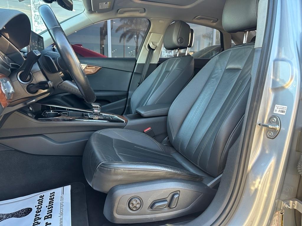 Audi A4 Sedan Premium 40 TFSI quattro 2023