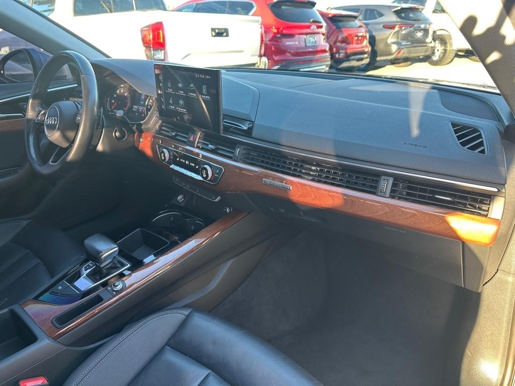 Audi A4 Sedan Premium 40 TFSI quattro 2023