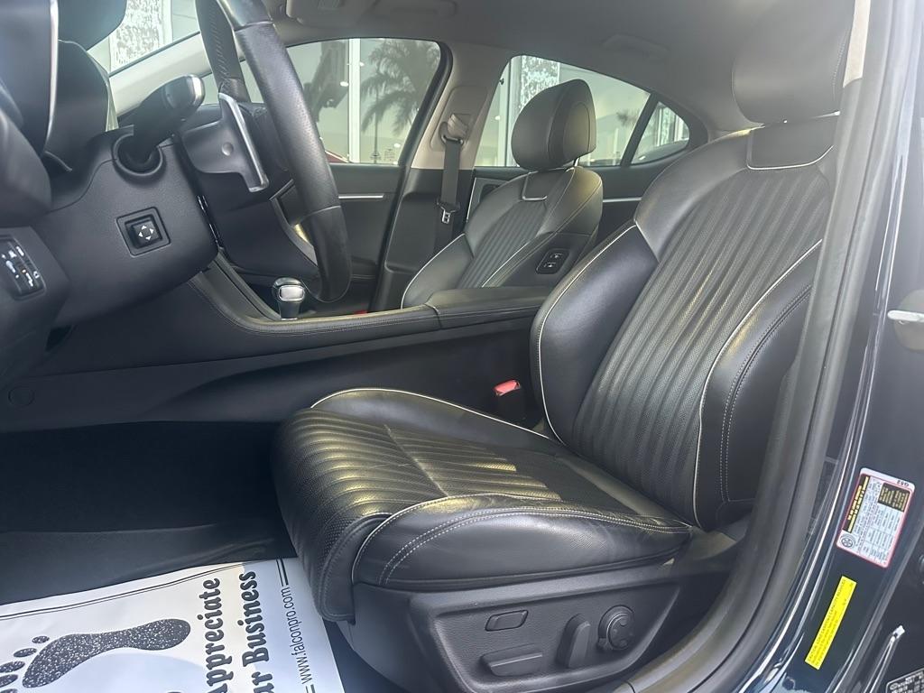 Genesis G70 3.3T Advanced RWD 2019