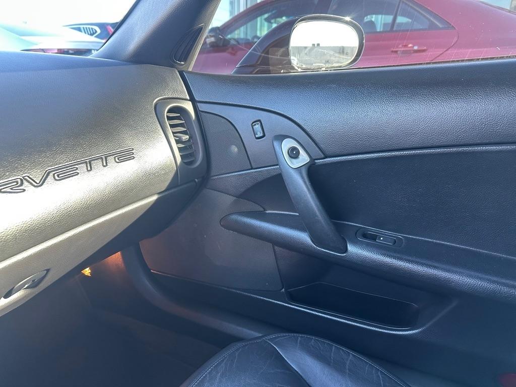 Chevrolet Corvette 2dr Cpe w/1LT 2010