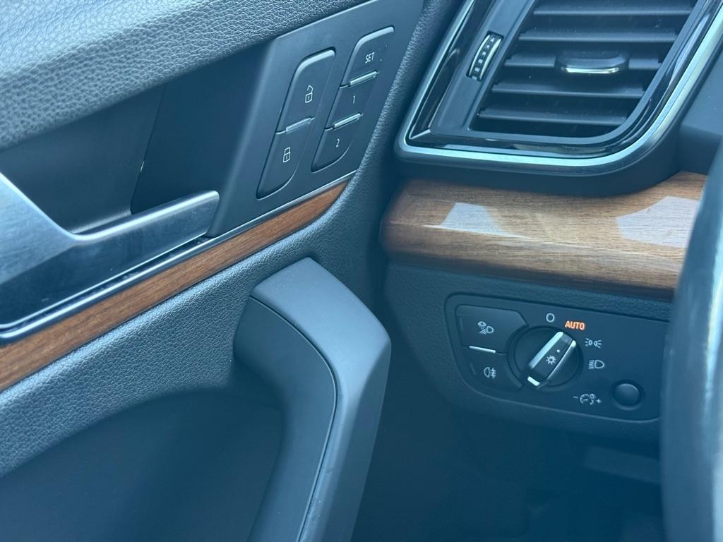 Audi Q5 Premium 45 TFSI quattro 2021