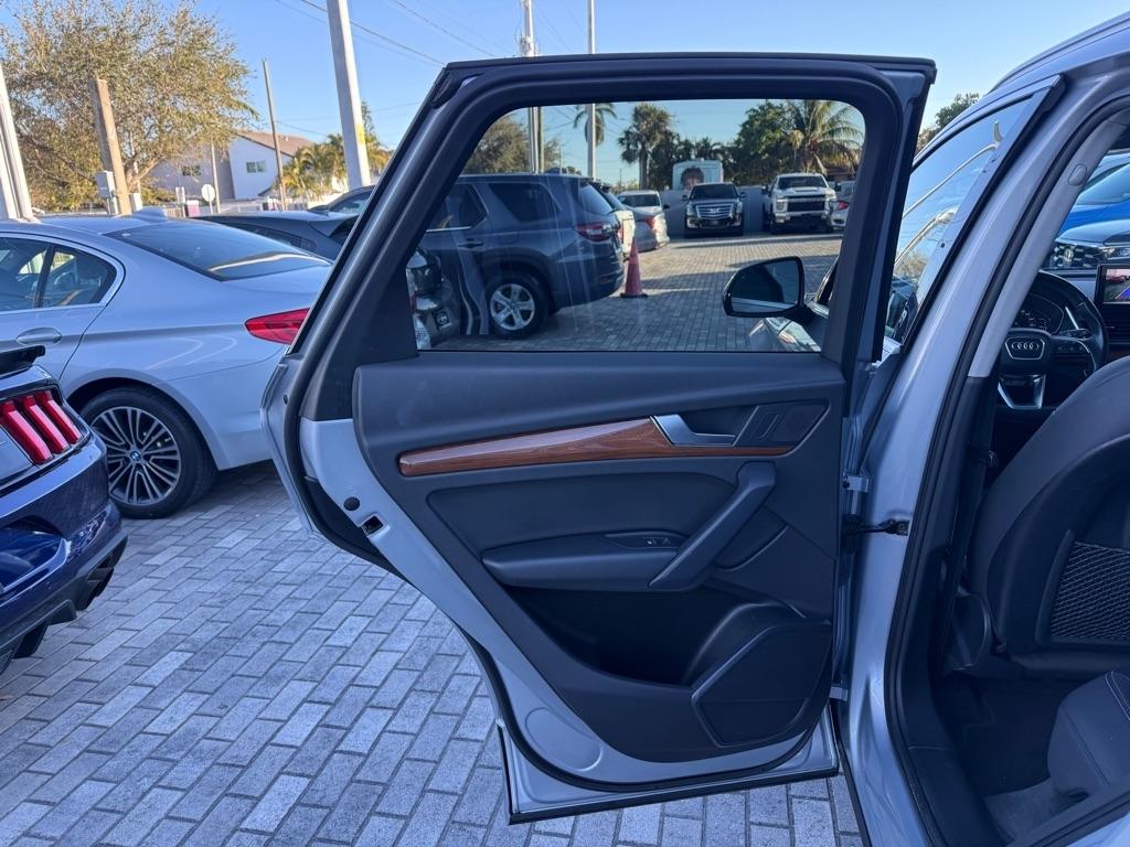Audi Q5 Premium 45 TFSI quattro 2021