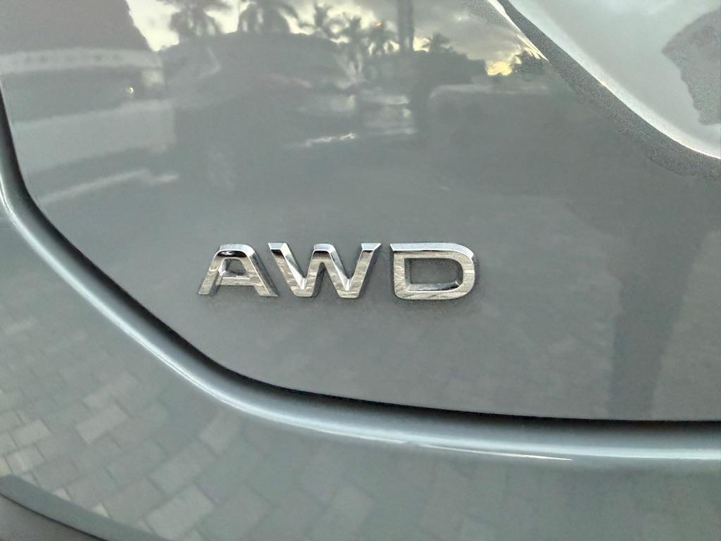 Honda Pilot Touring AWD 2025