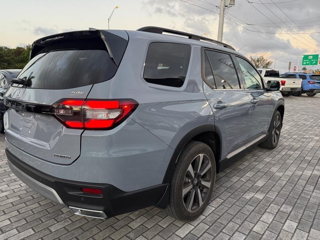 Honda Pilot Touring AWD 2025