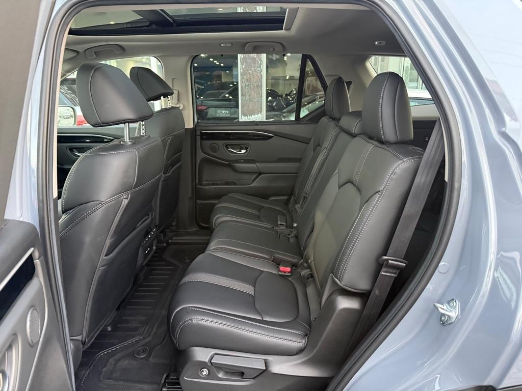 Honda Pilot Touring AWD 2025