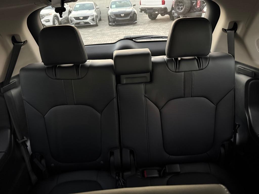 Honda Pilot Touring AWD 2025