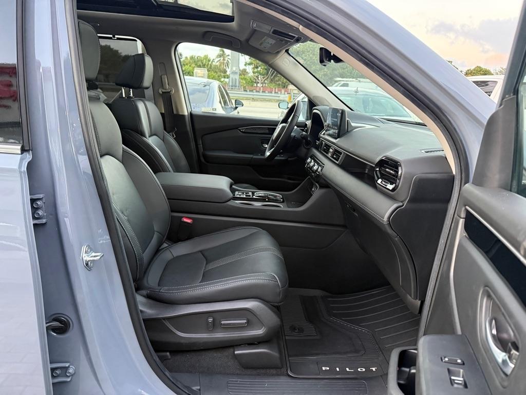 Honda Pilot Touring AWD 2025