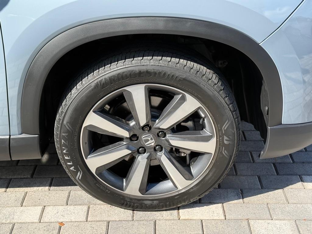 Honda Pilot Touring AWD 2025