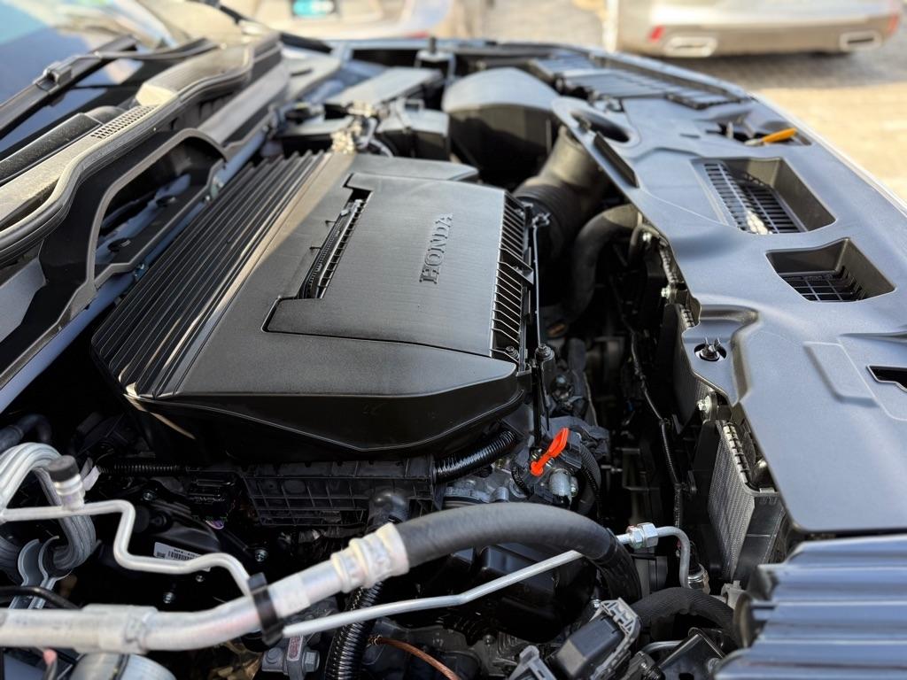 Honda Pilot Touring AWD 2025