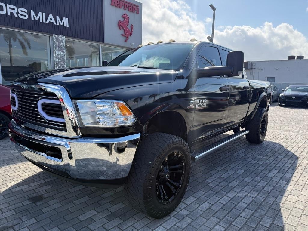 RAM 2500 Tradesman 4x4 Crew Cab 6'4" Box 2017