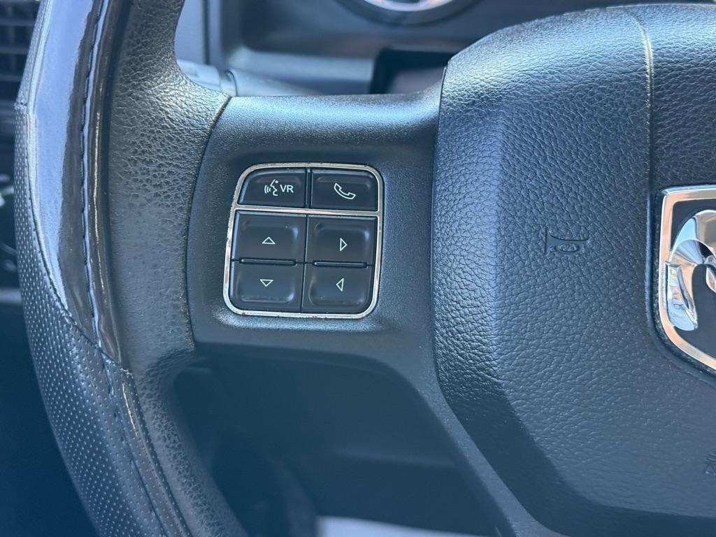 RAM 2500 Tradesman 4x4 Crew Cab 6'4" Box 2017