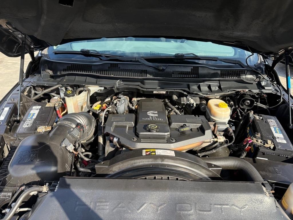 RAM 2500 Tradesman 4x4 Crew Cab 6'4" Box 2017