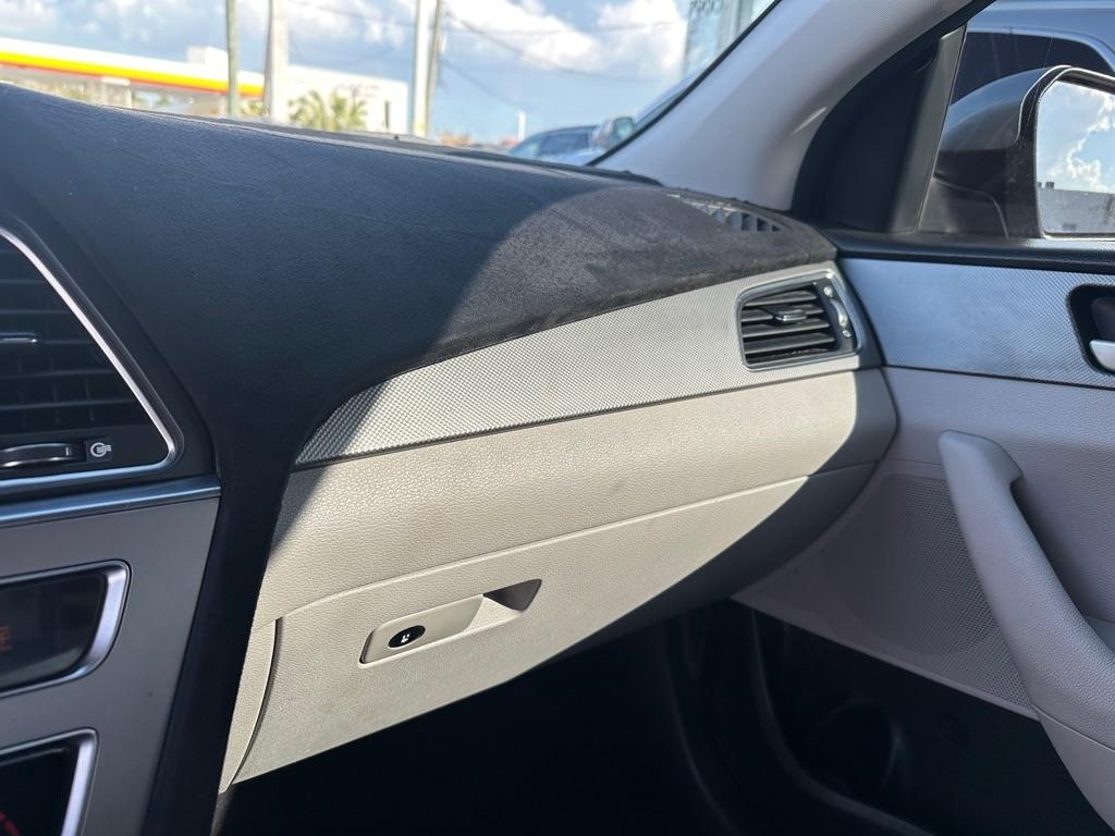 Hyundai Sonata 2.4L 2017