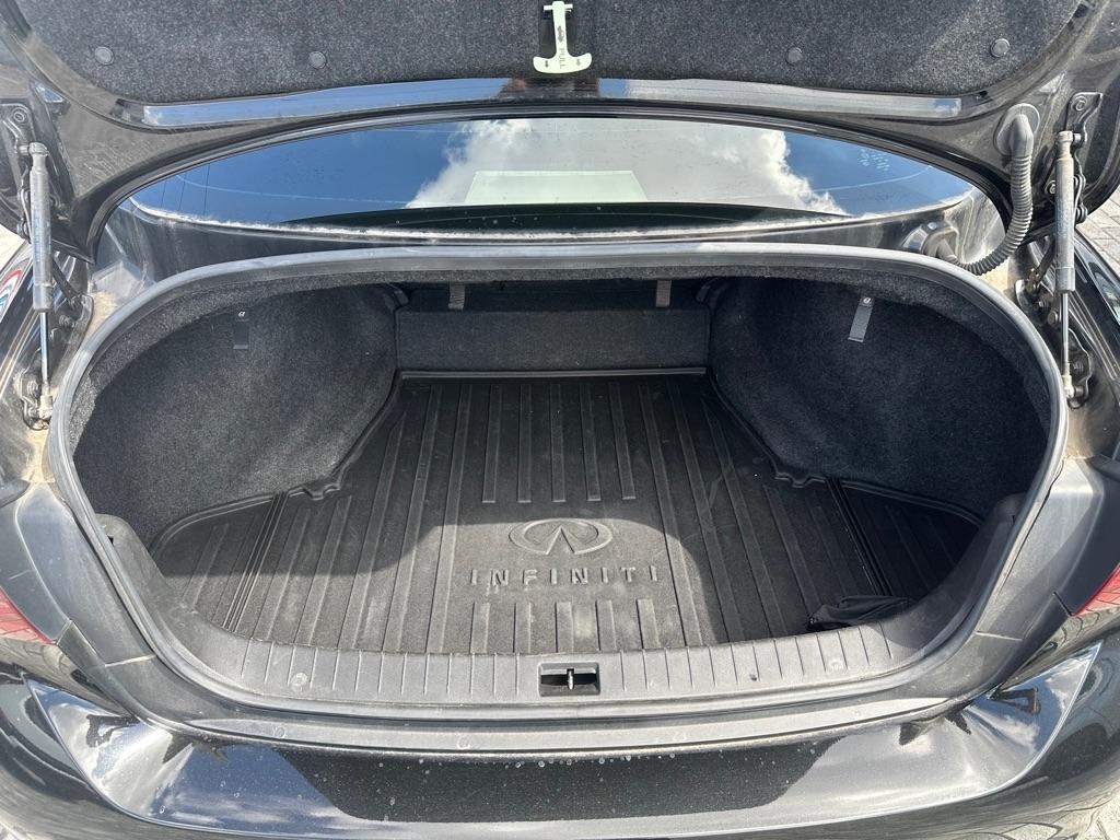 Infiniti Q50 Red Sport 400 AWD 2021