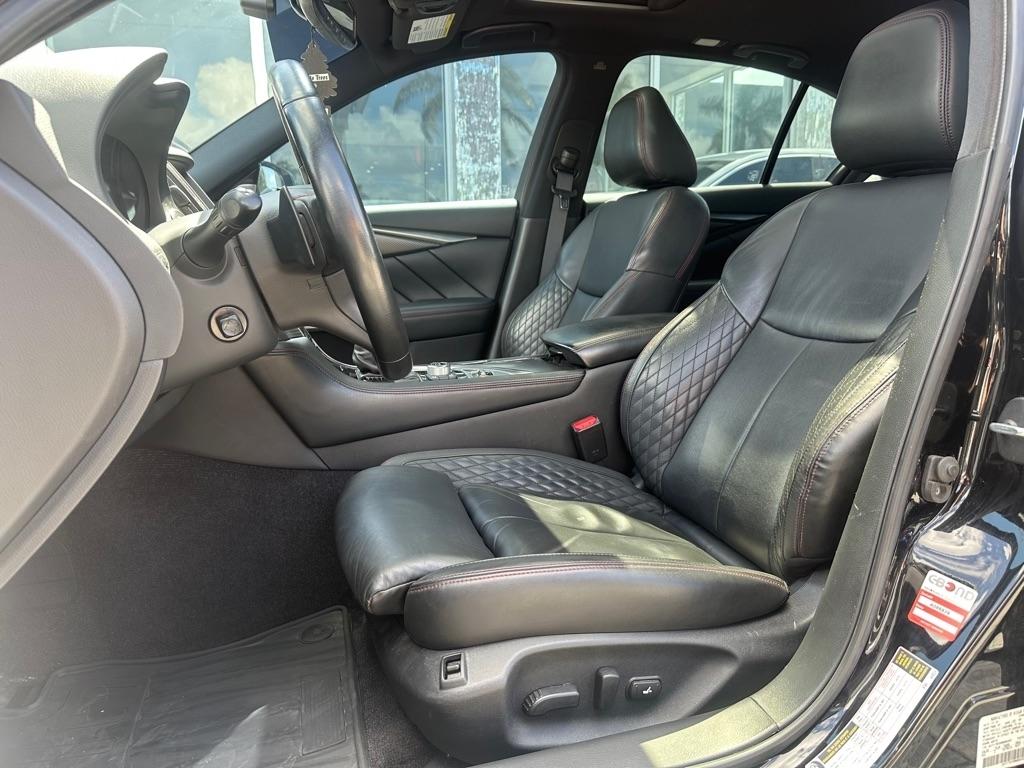 Infiniti Q50 Red Sport 400 AWD 2021