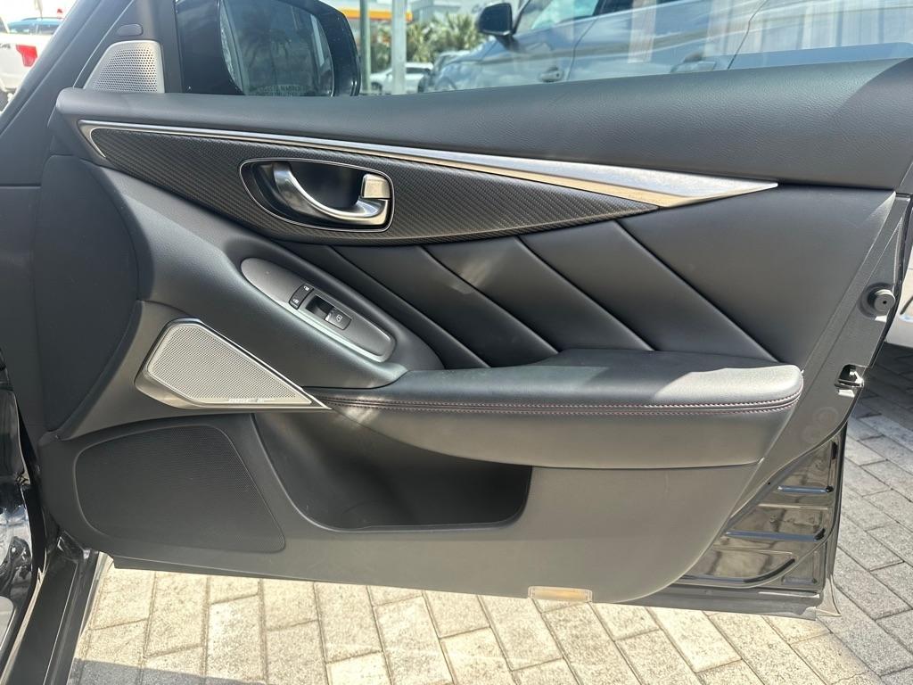 Infiniti Q50 Red Sport 400 AWD 2021