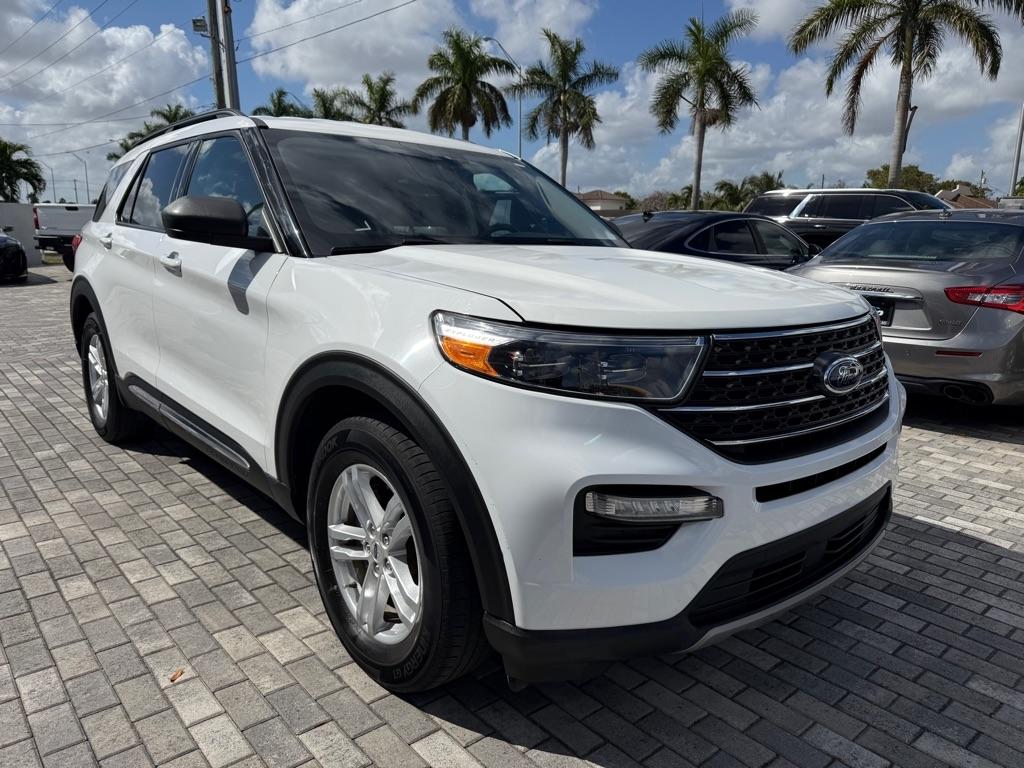 2023 Ford Explorer XLT RWD