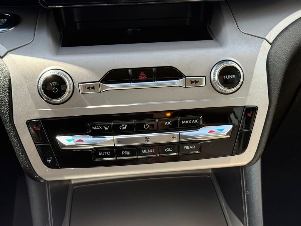 Ford Explorer XLT RWD 2023