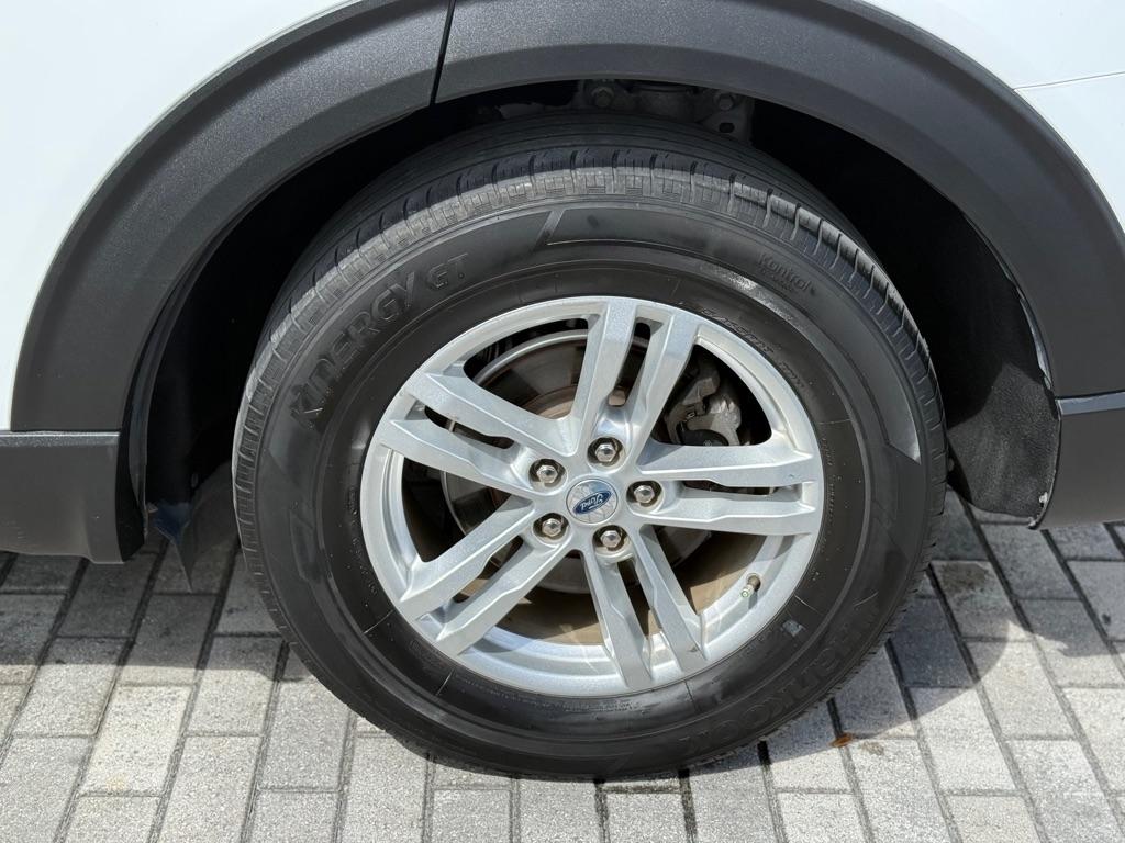 Ford Explorer XLT RWD 2023