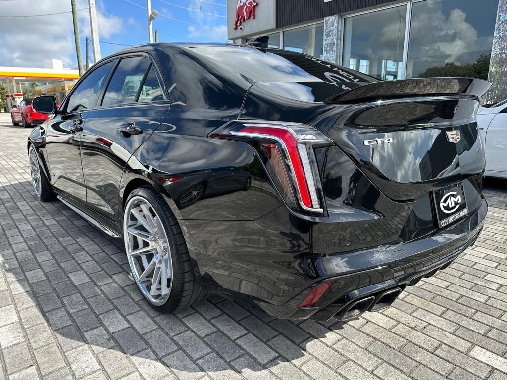 Cadillac CT4-V 4dr Sdn Blackwing 2022