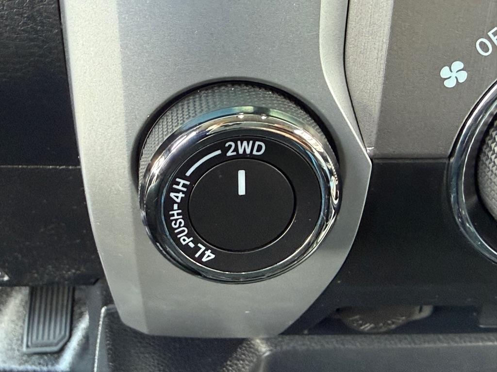 Toyota Tundra 4WD 1794 Edition CrewMax 5.5' Bed 5.7L (Natl) 2018