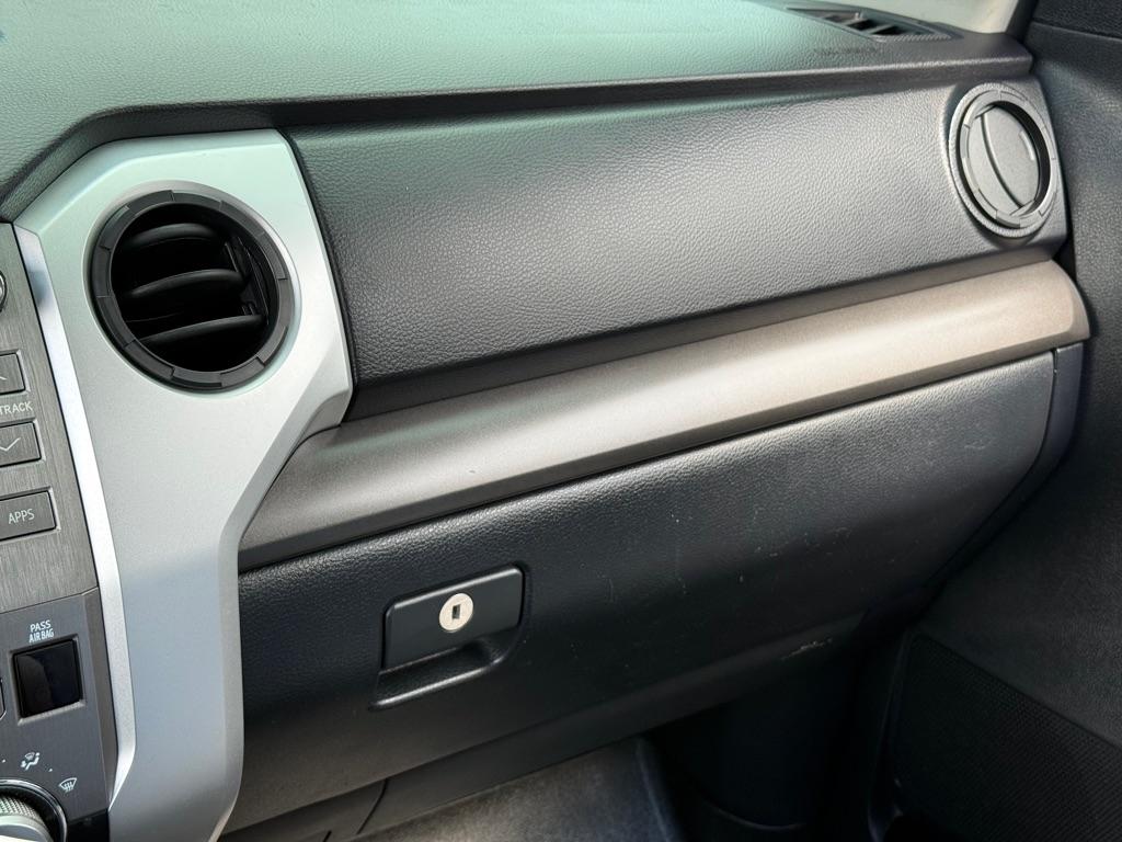 Toyota Tundra 4WD 1794 Edition CrewMax 5.5' Bed 5.7L (Natl) 2018