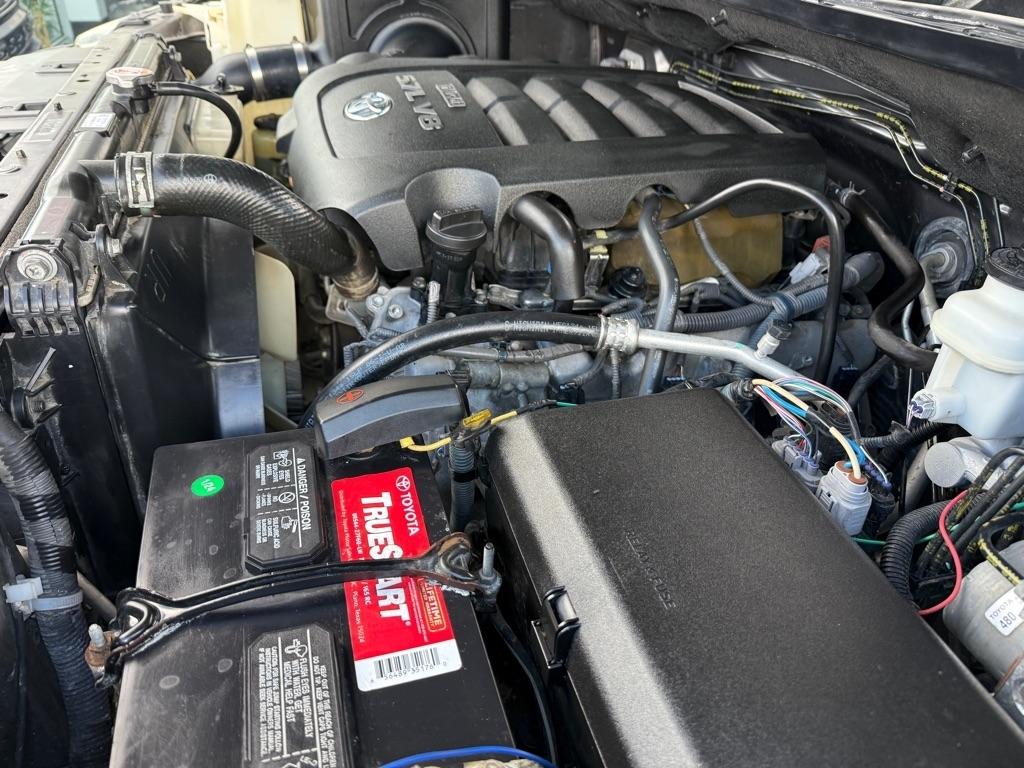 Toyota Tundra 4WD 1794 Edition CrewMax 5.5' Bed 5.7L (Natl) 2018