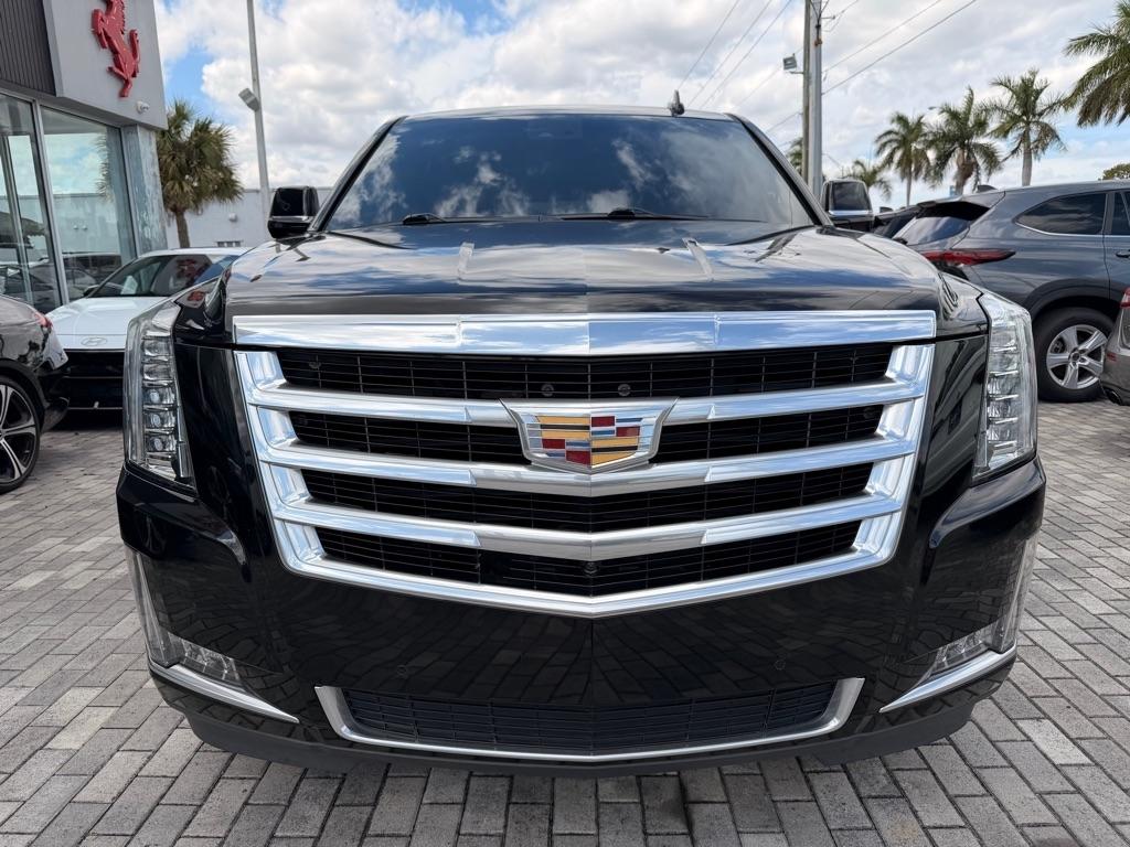 Cadillac Escalade ESV 2WD 4dr Luxury 2018