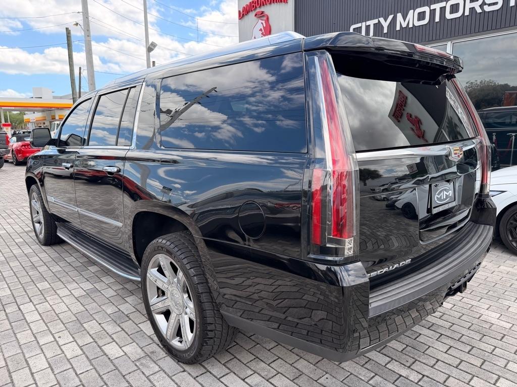 Cadillac Escalade ESV 2WD 4dr Luxury 2018