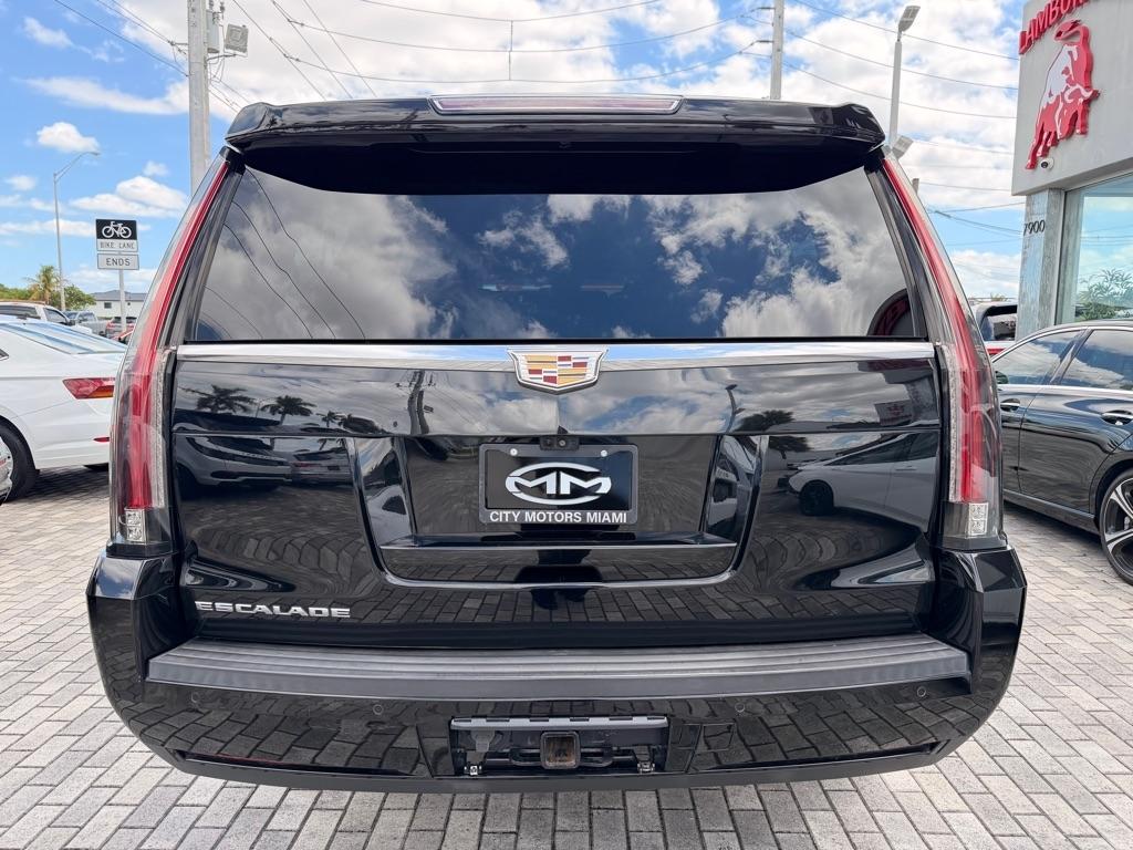 Cadillac Escalade ESV 2WD 4dr Luxury 2018