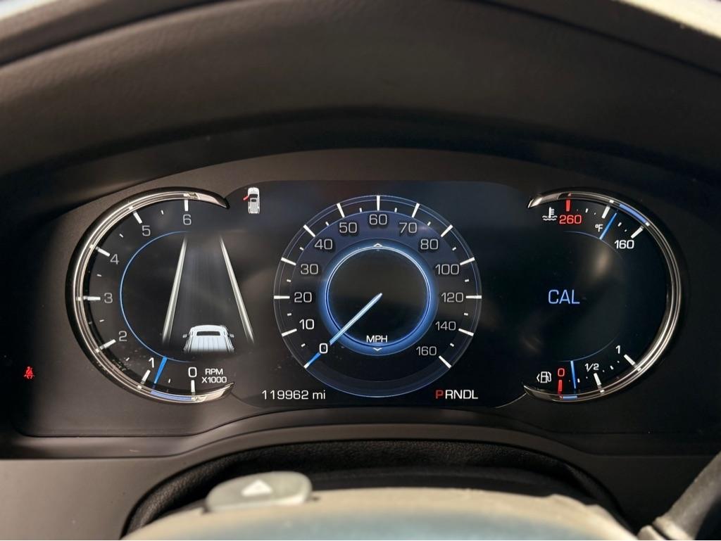 Cadillac Escalade ESV 2WD 4dr Luxury 2018