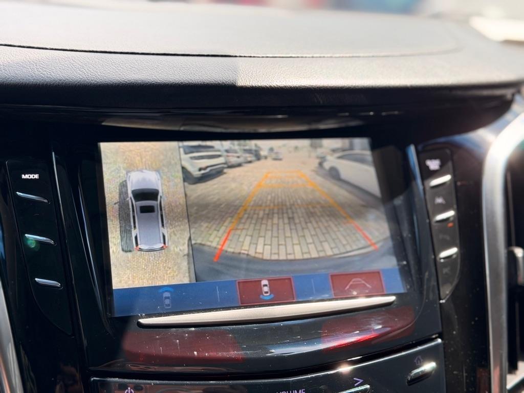 Cadillac Escalade ESV 2WD 4dr Luxury 2018