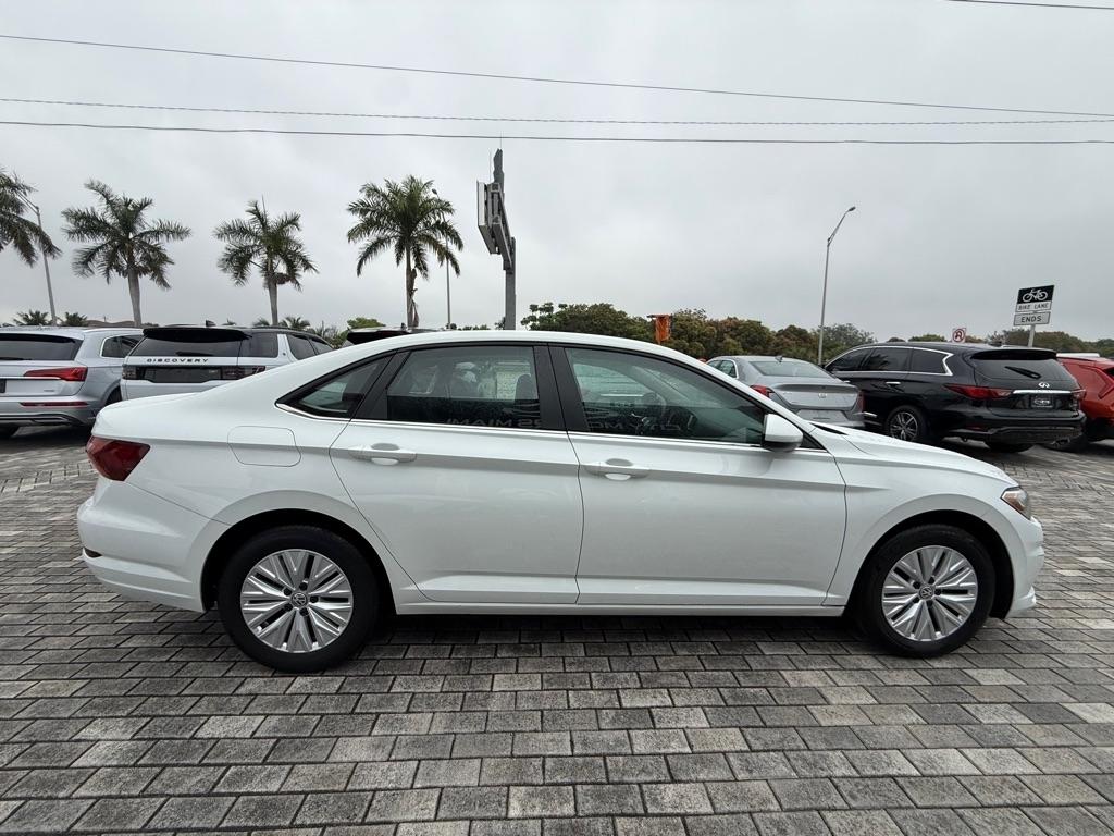 Volkswagen Jetta R-Line Auto w/SULEV 2019