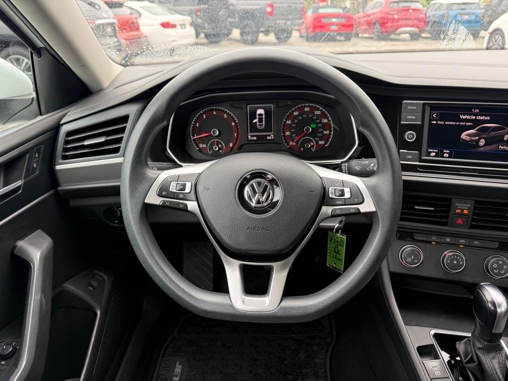Volkswagen Jetta R-Line Auto w/SULEV 2019