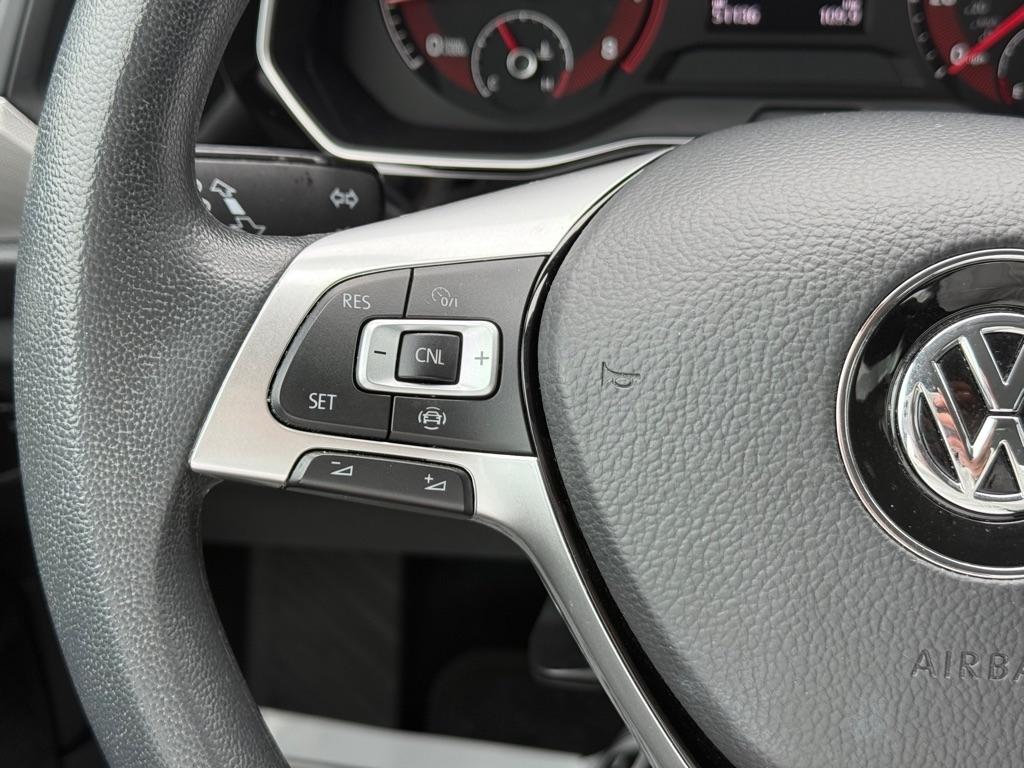 Volkswagen Jetta R-Line Auto w/SULEV 2019