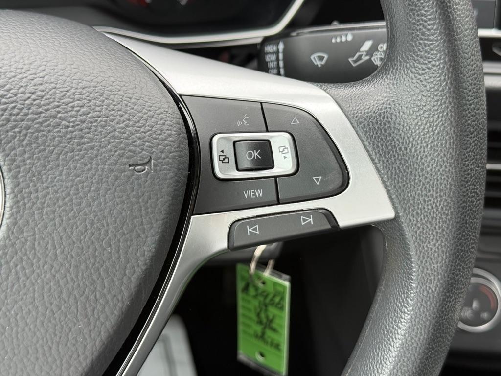 Volkswagen Jetta R-Line Auto w/SULEV 2019