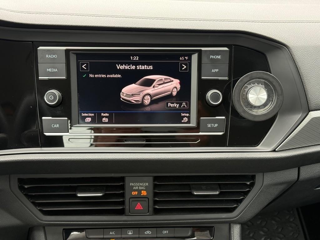 Volkswagen Jetta R-Line Auto w/SULEV 2019