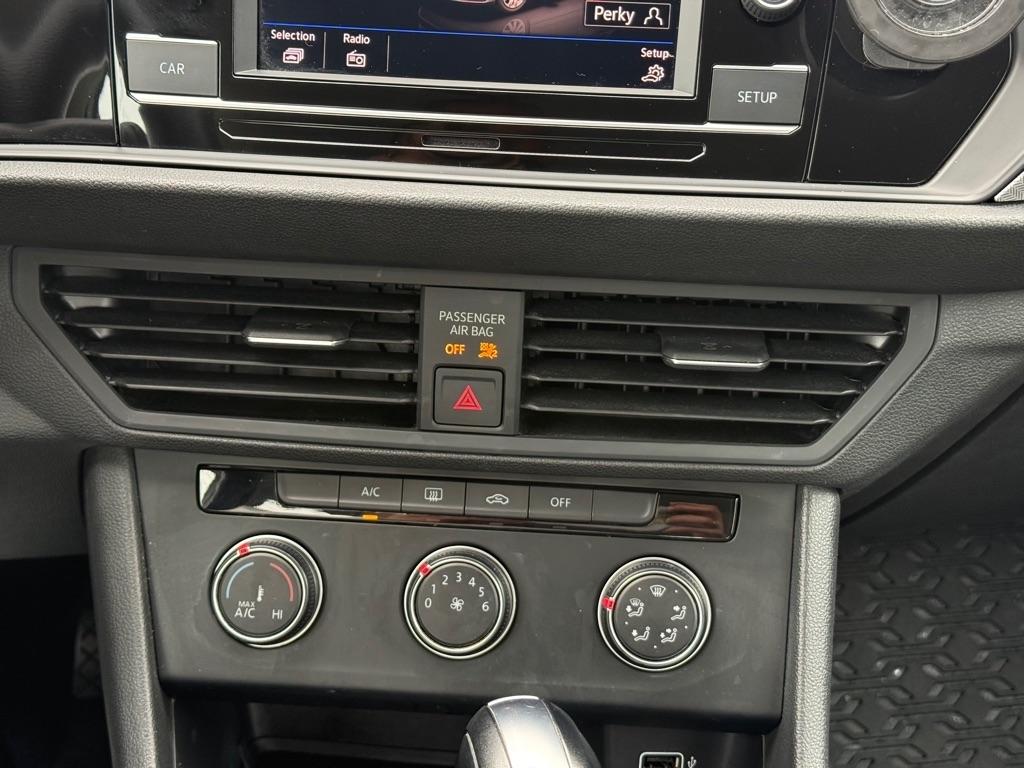 Volkswagen Jetta R-Line Auto w/SULEV 2019