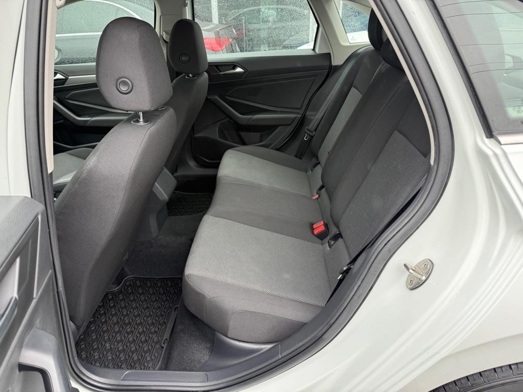 Volkswagen Jetta R-Line Auto w/SULEV 2019