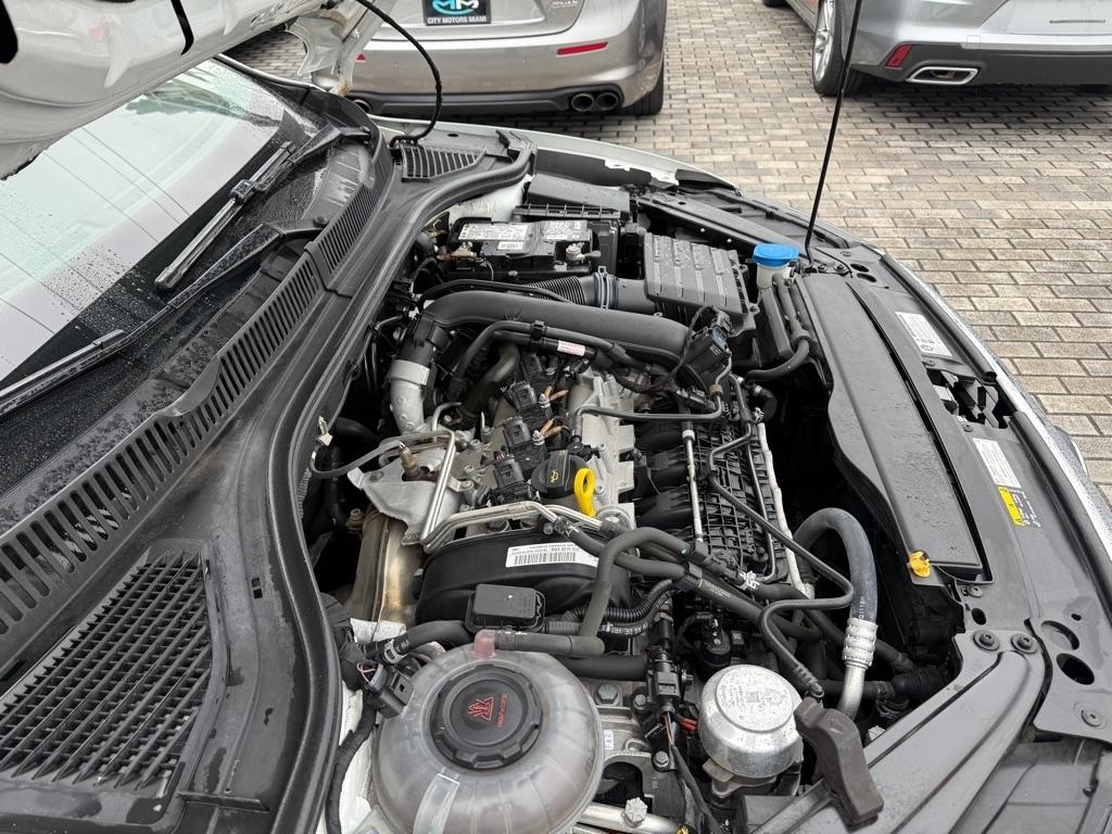 Volkswagen Jetta R-Line Auto w/SULEV 2019