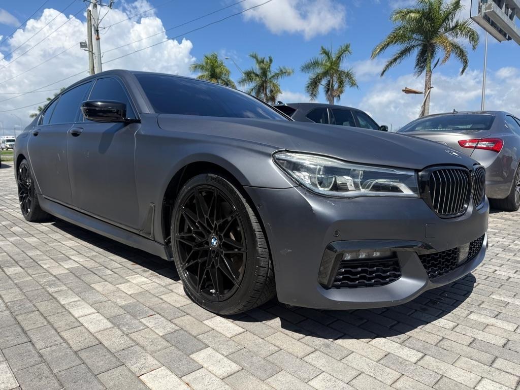 2017 BMW 7 Series 750i Sedan